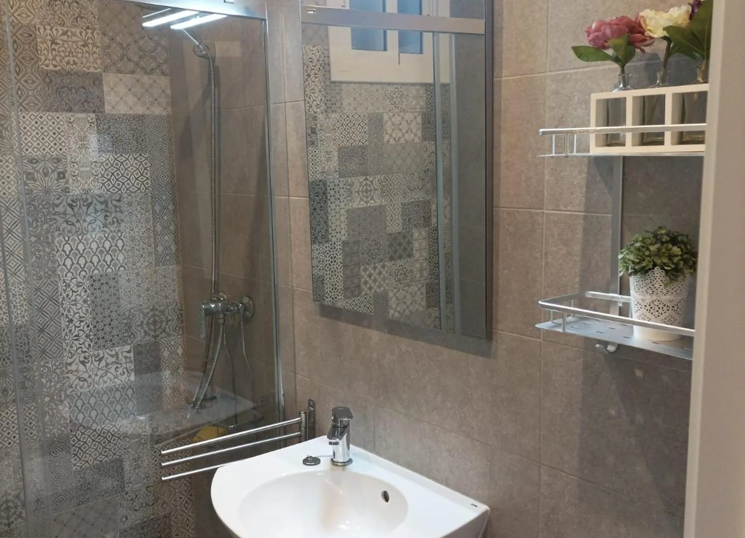 Apartamento Triana Tejares Sevilla 0*,  España